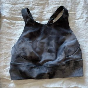 Lululemon sports bra